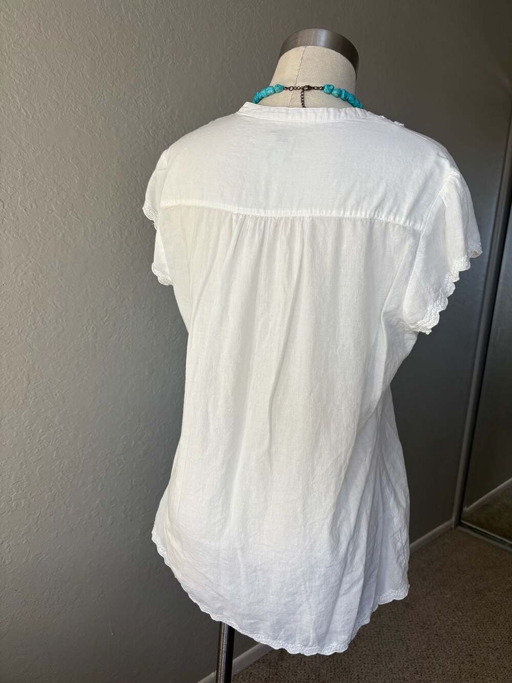 Converse white cotton peasant blouse with crochet lace detailing - Picture 6 of 10